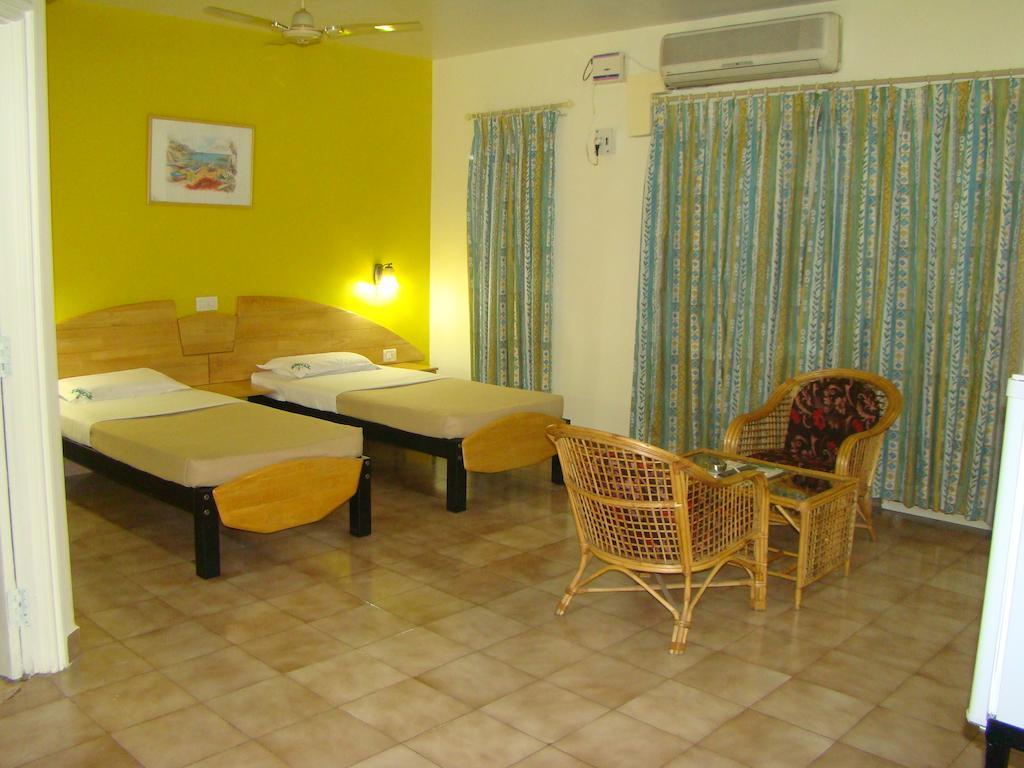 Tom'S Hotel บังกาลอร์ ห้อง รูปภาพ