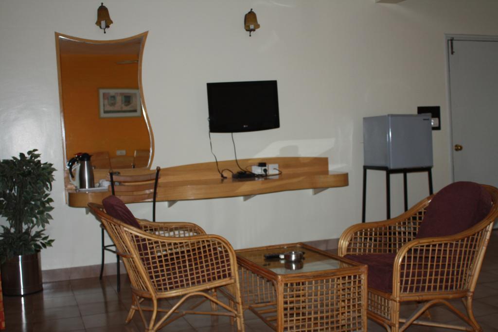 Tom'S Hotel บังกาลอร์ ภายนอก รูปภาพ