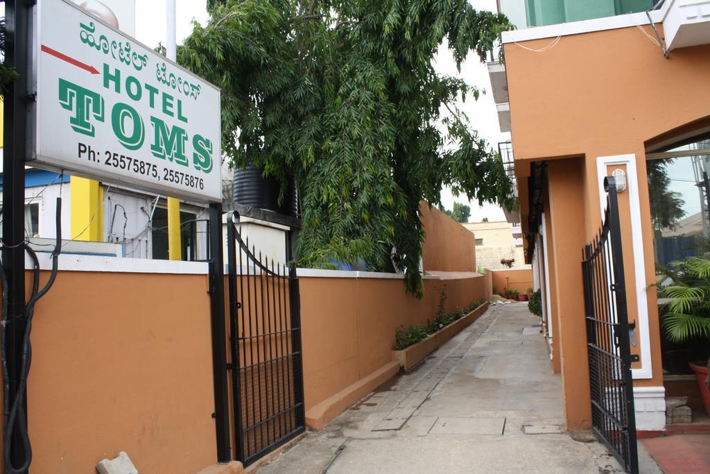 Tom'S Hotel บังกาลอร์ ภายนอก รูปภาพ