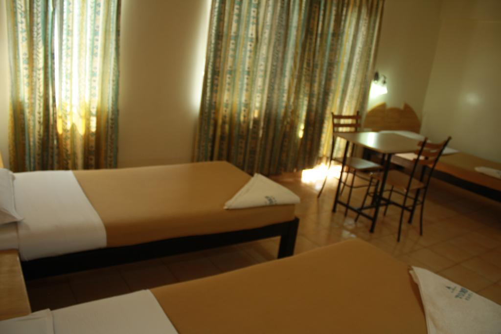 Tom'S Hotel บังกาลอร์ ภายนอก รูปภาพ