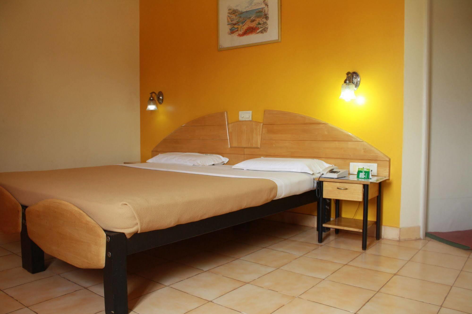 Tom'S Hotel บังกาลอร์ ภายนอก รูปภาพ