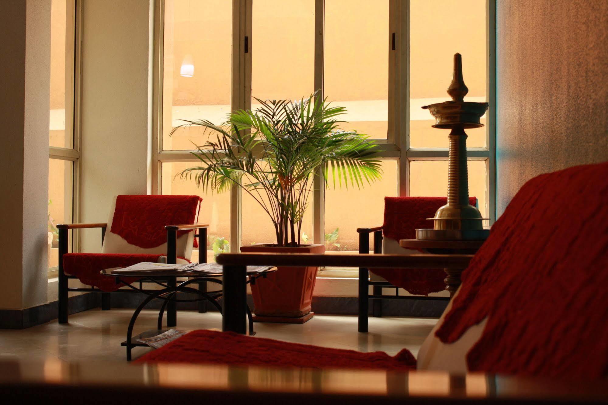 Tom'S Hotel บังกาลอร์ ภายนอก รูปภาพ